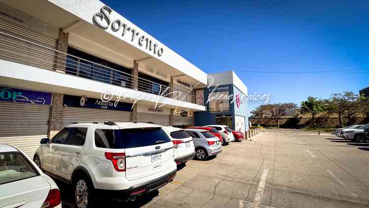 local comercial en renta avenida camino real a colima sorrento tlajomulco de zuniga jalisco p4SYt3J